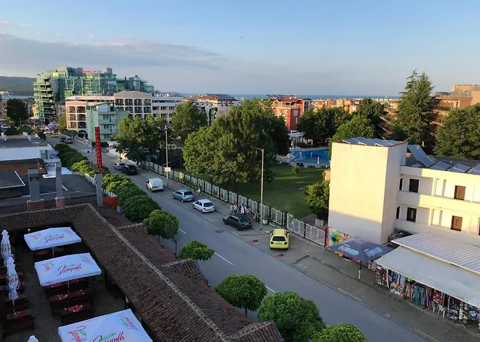 Апартамент N Приморско