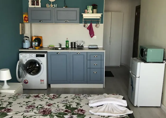 N Апартамент *